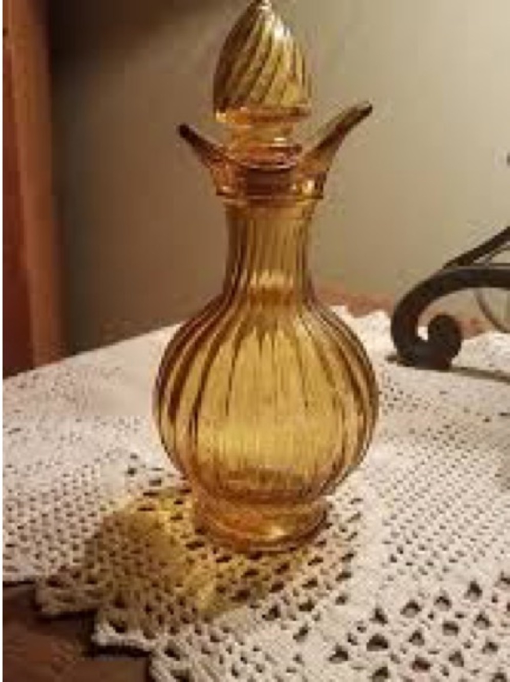 ❤️‍🔥5/$25❤️‍🔥Vintage Amber Glass Decorative Mini Decanter